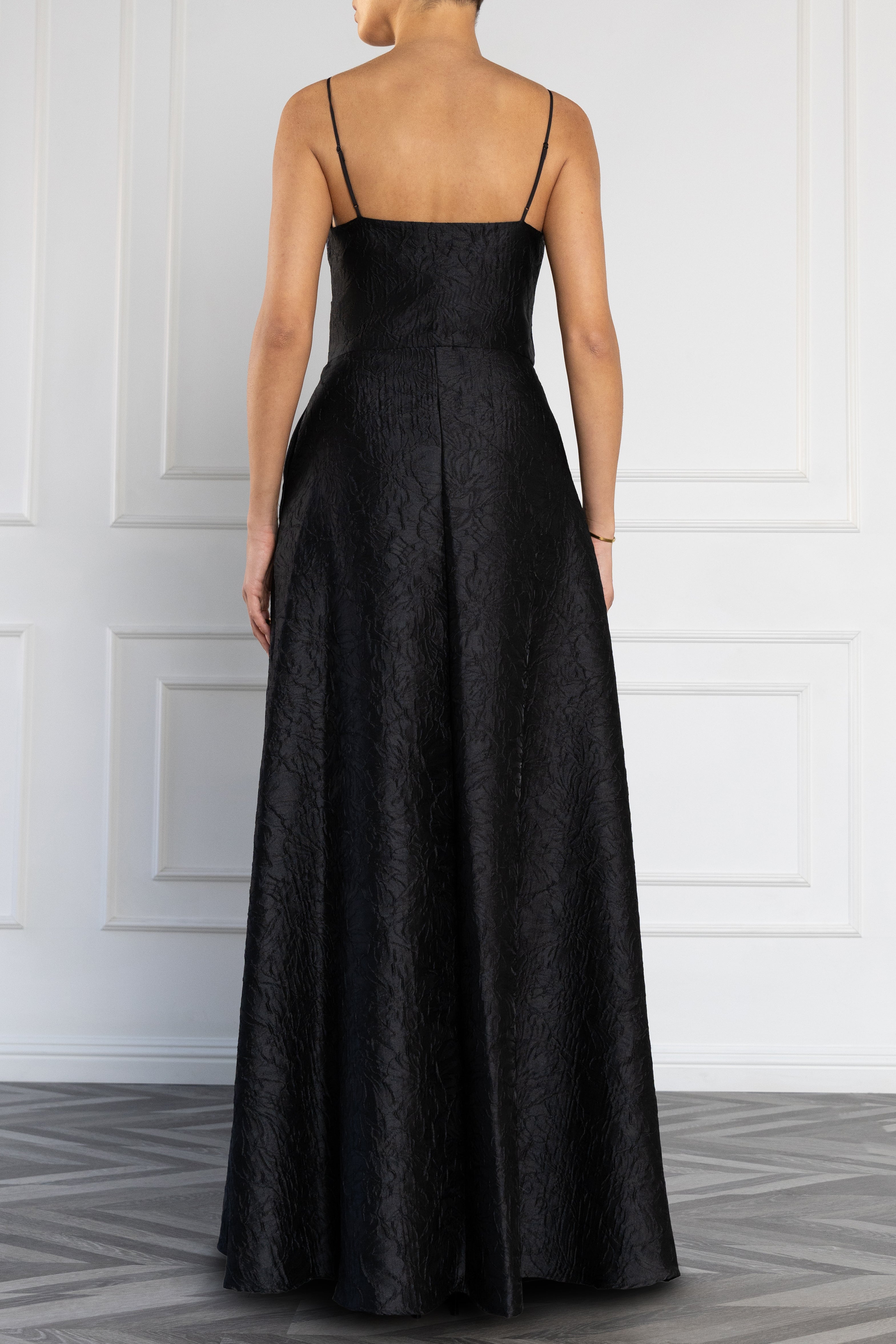 Cayetana Gown Black / 6