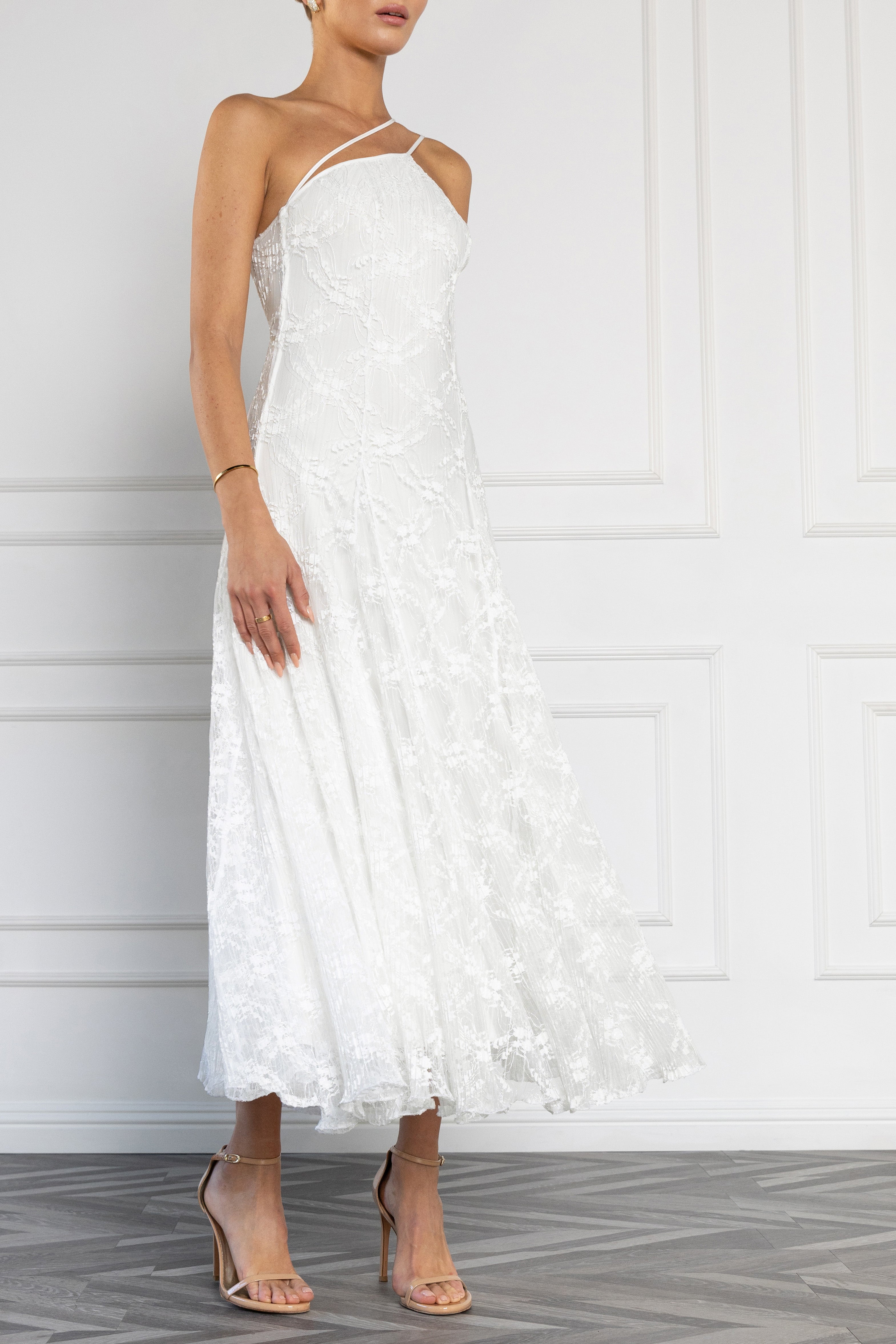 Black Halo Athena Midi Dress in Chantilly White | Size S Black Halo Athena Midi Dress in Chantilly White | Size S