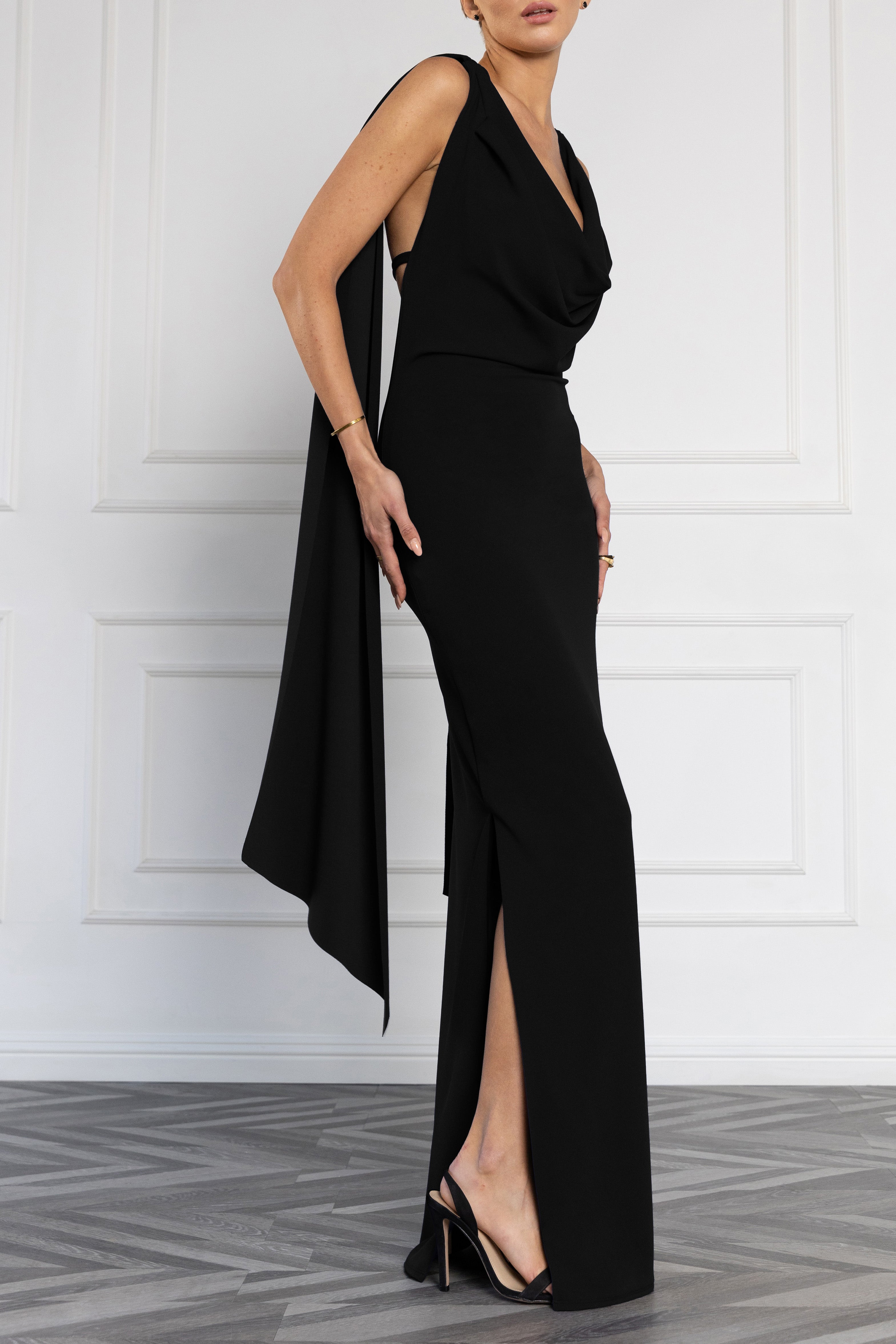 Black Halo Brullo Maxi dress in Black Black Halo Brullo Maxi dress in Black